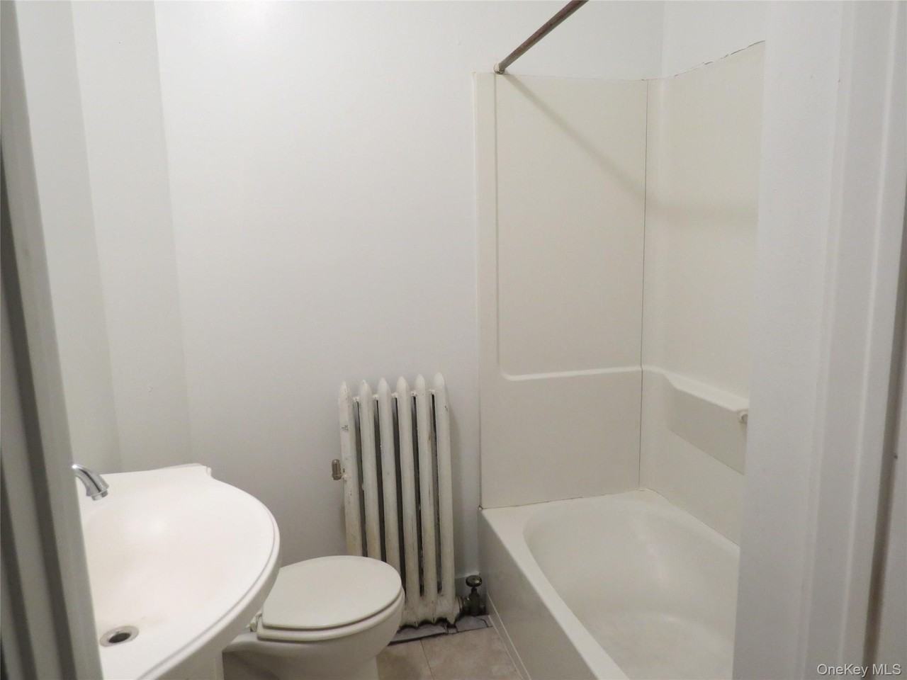 100 North St Apt 4 - Photo 4 of 6