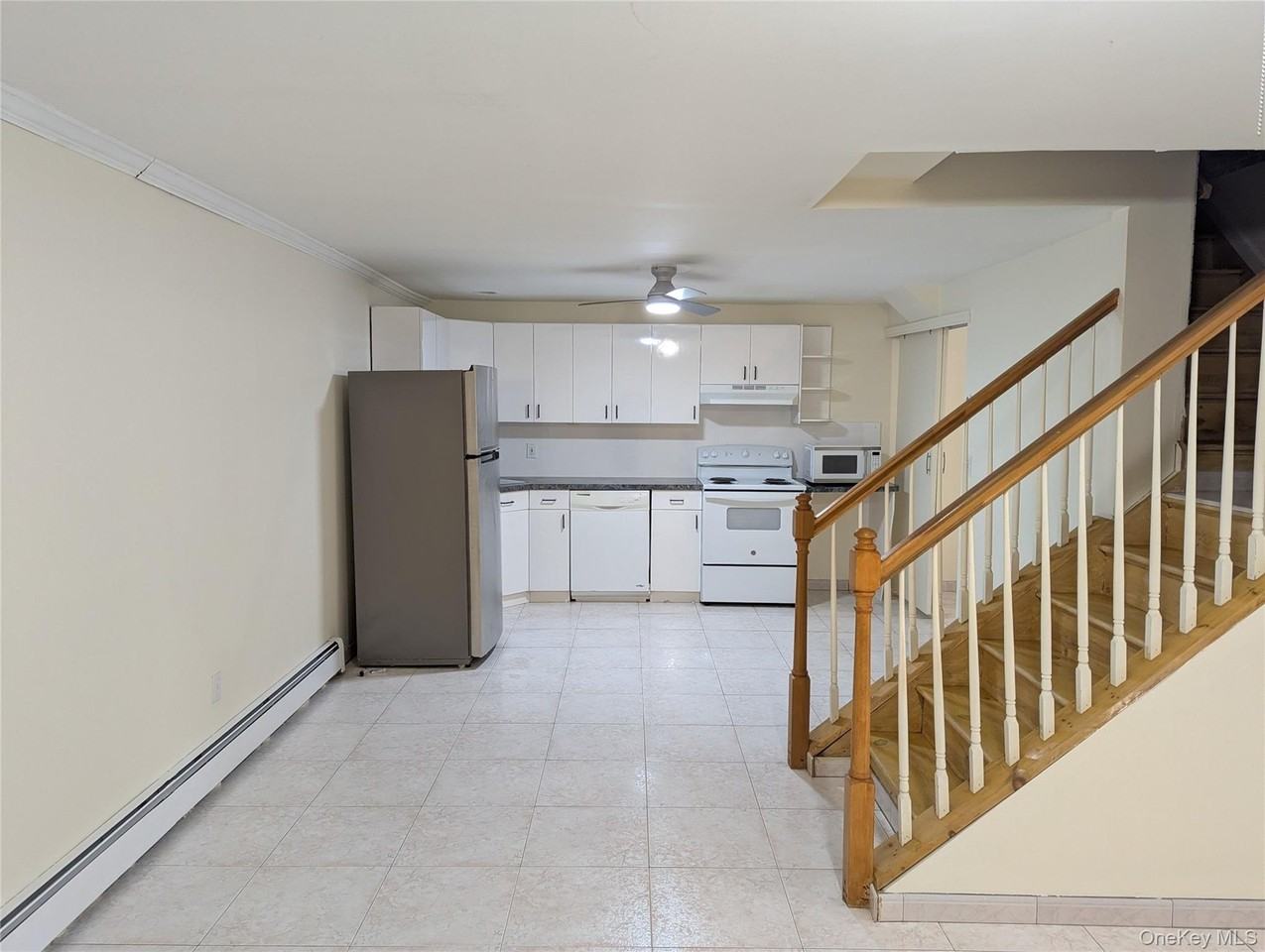 38 3rd St - Photo 3 of 8