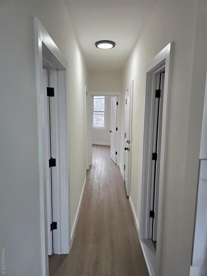 112 Webster Ave Apt 3 - Photo 7 of 7