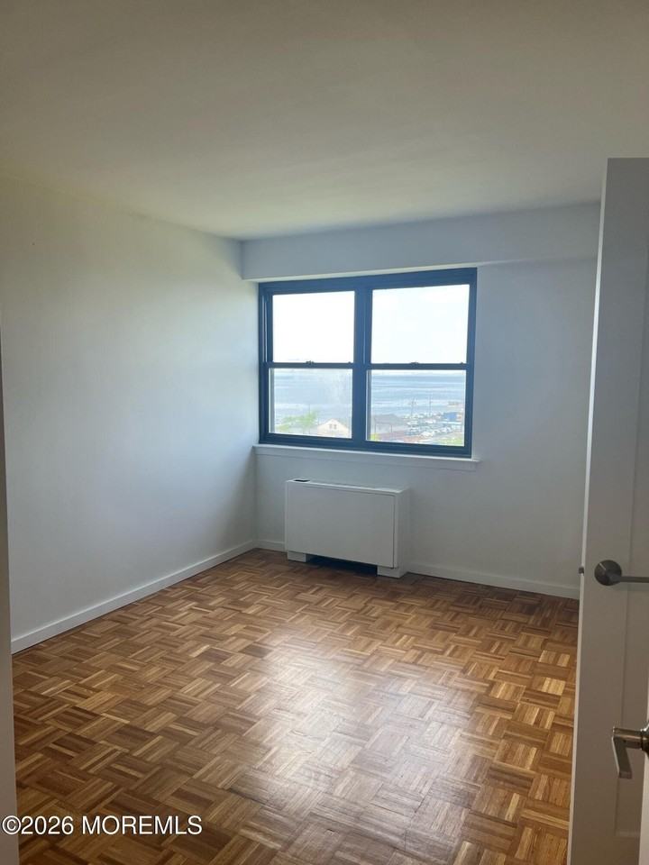 10 Ocean Blvd Apt 10a - Photo 6 of 18