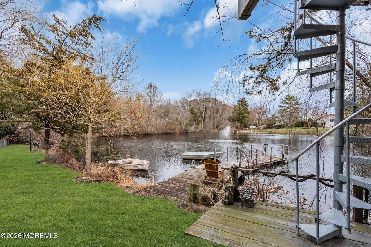 375 Kildare Dr - Photo 3 of 26