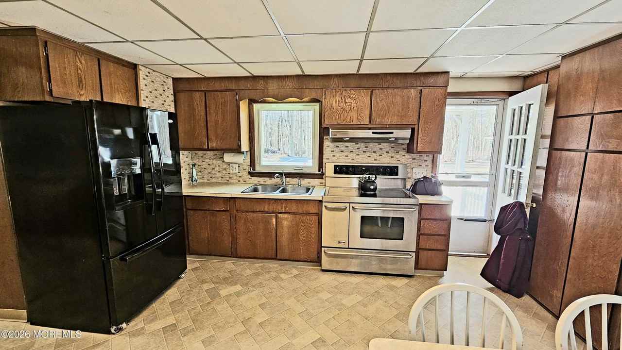 12 Anderson Dr - Photo 4 of 27