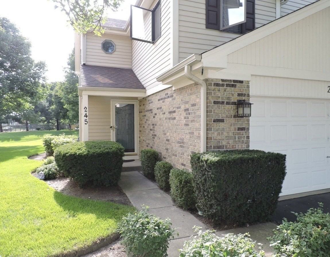 245 Carlisle Ave - Photo 2 of 18