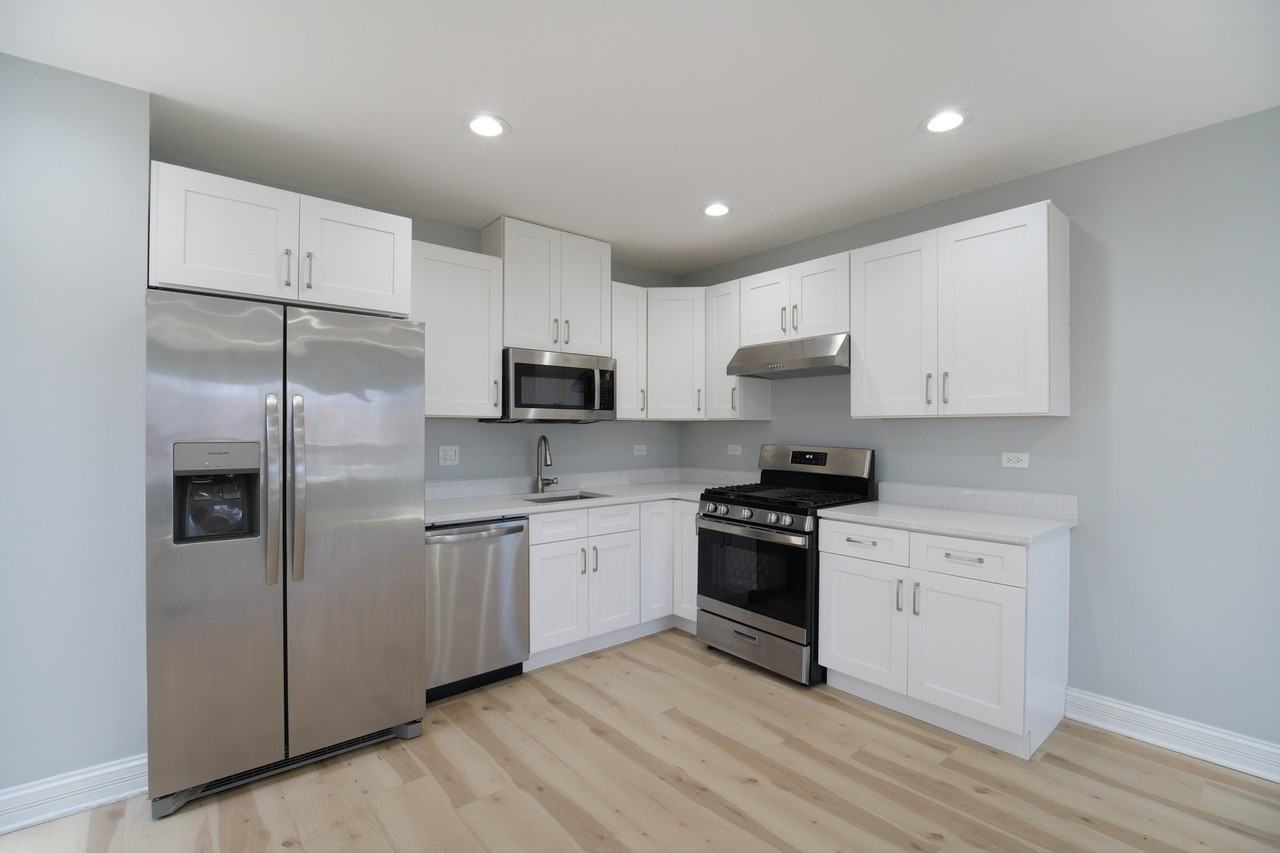 836 N Parkside Ave Unit 2 - Photo 6 of 17