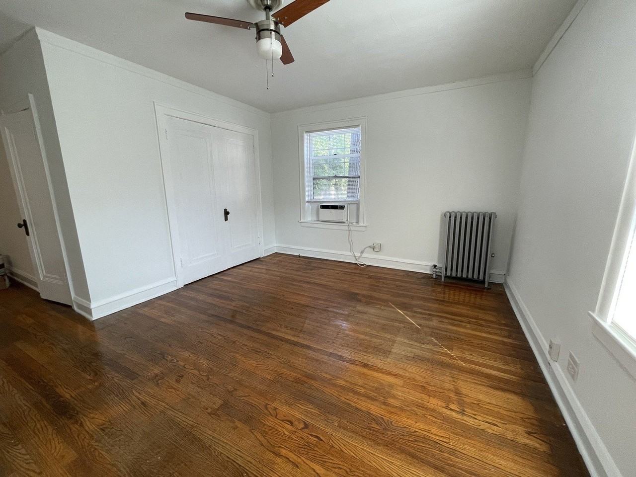 833 Hamlin St Apt 1c - Photo 6 of 10