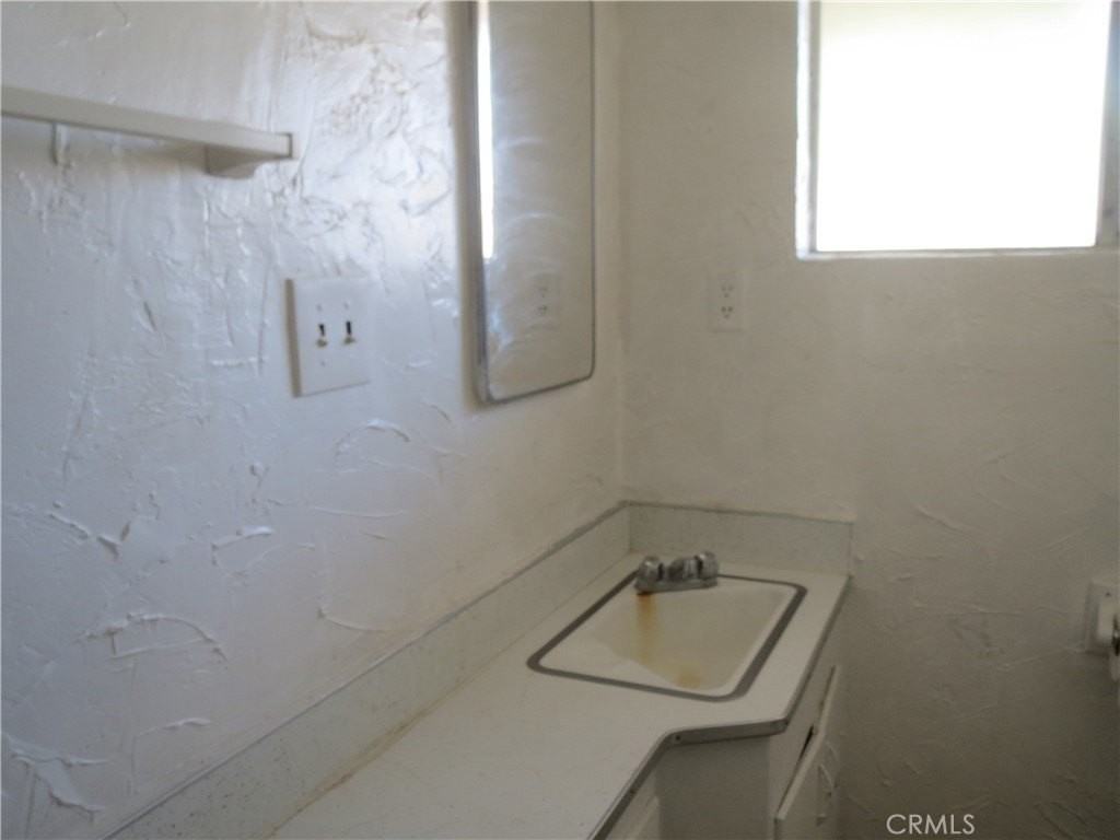 16928 Central Rd #4 - Photo 6 of 6