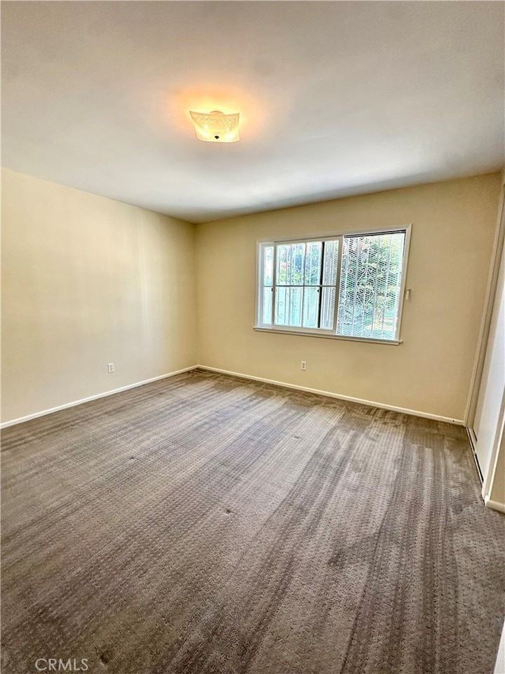 6415 Lederer Ave - Photo 7 of 15