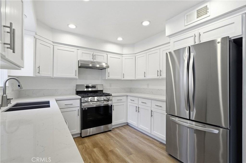 9000 Vanalden Ave #175 - Photo 5 of 44