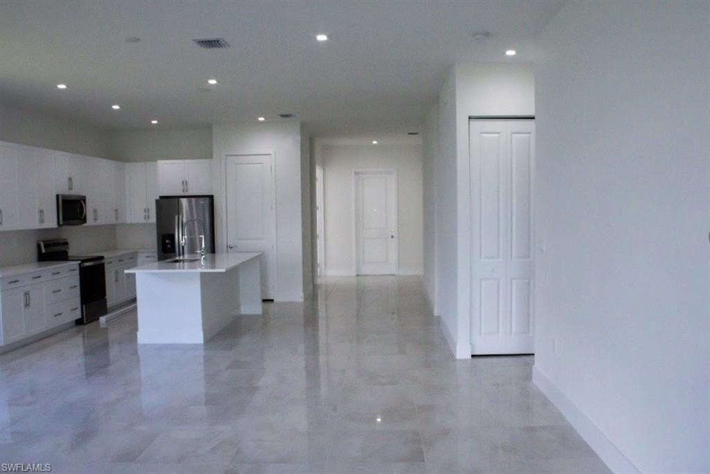 5062 Alonza Ave - Photo 5 of 38