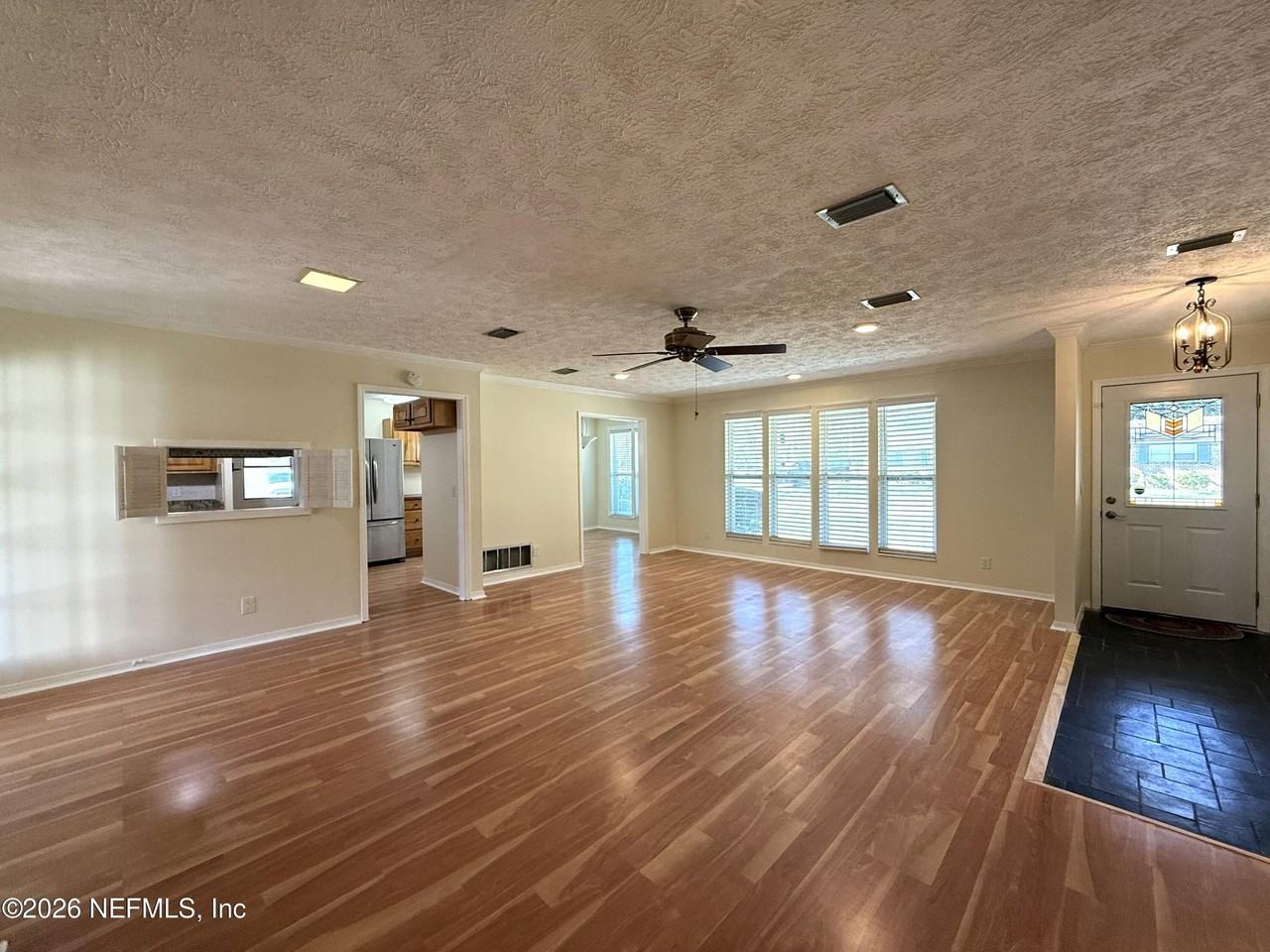 2359 Sandy Ct - Photo 6 of 23