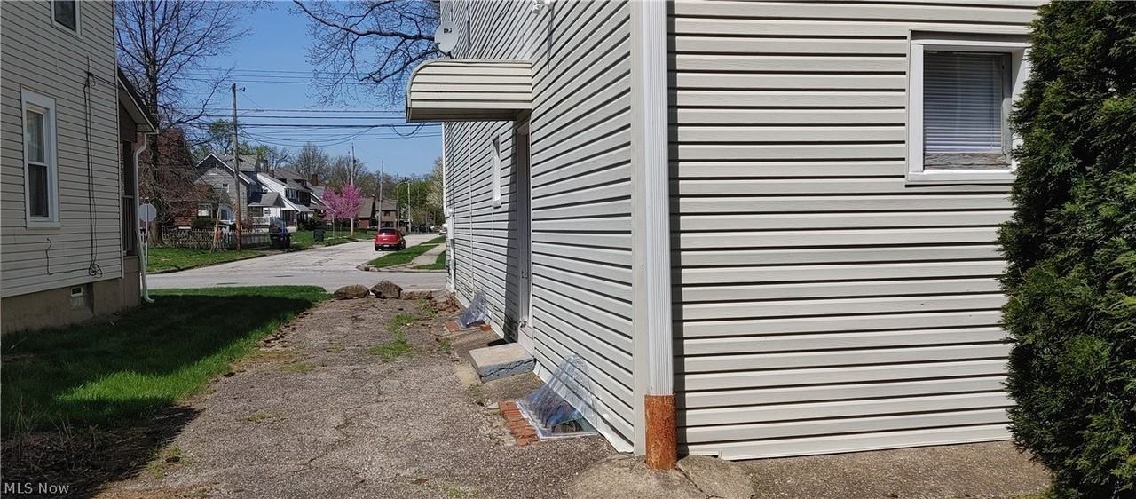 956 Grant Ave Apt 3 - Photo 6 of 50