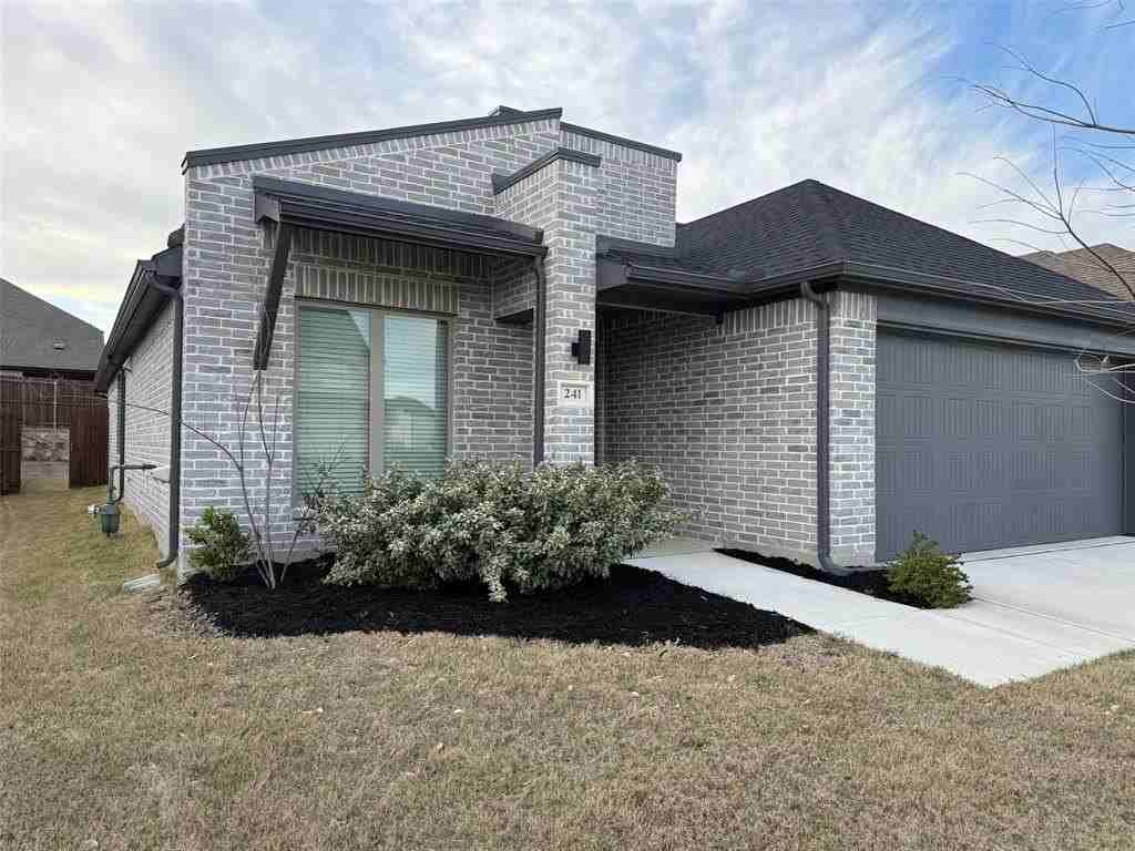 241 Little Bridge Dr - Photo 3 of 16