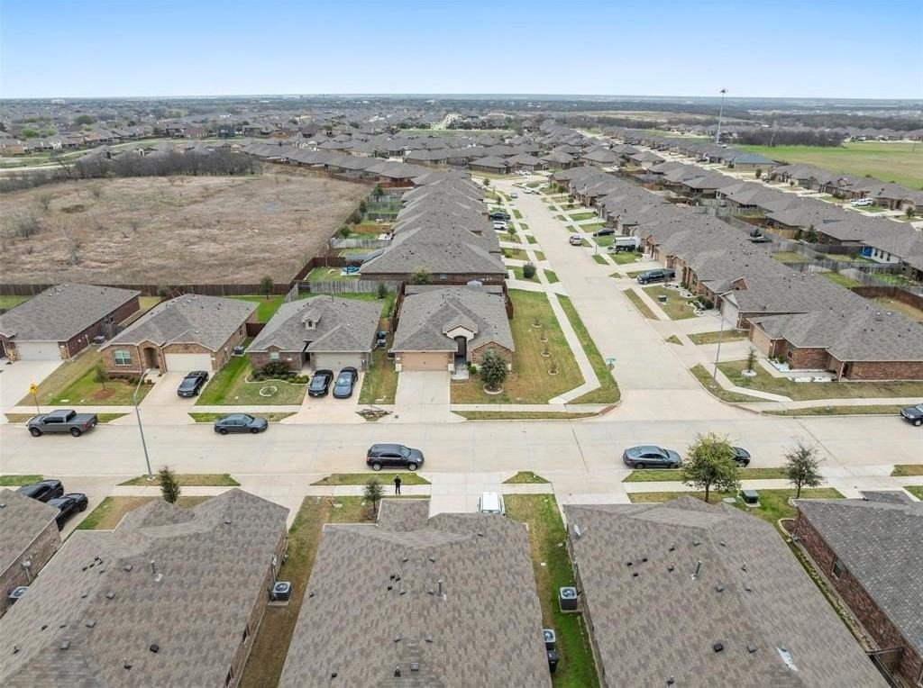 9717 Snowbell Ln - Photo 2 of 28