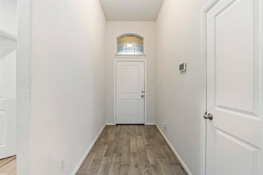 9717 Snowbell Ln - Photo 4 of 28