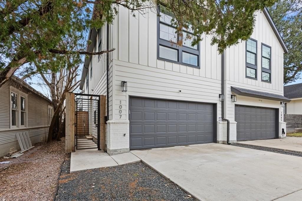 1007 Mount Auburn Ave - Photo 2 of 27