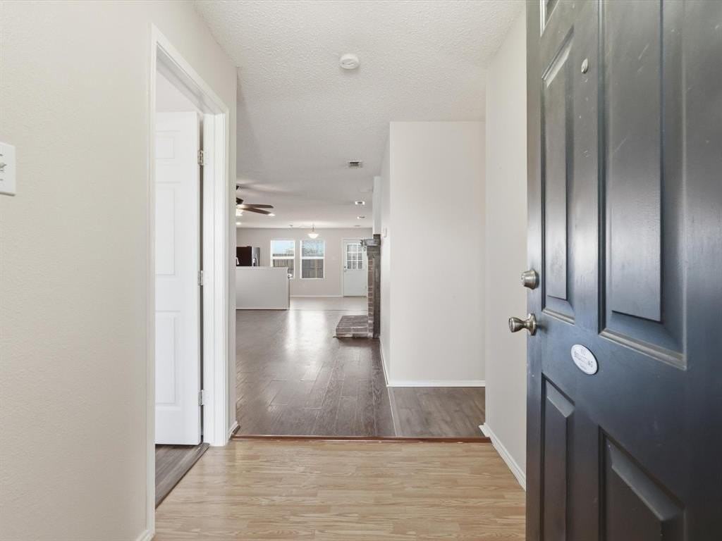 4608 Cedar Crest Dr - Photo 4 of 26