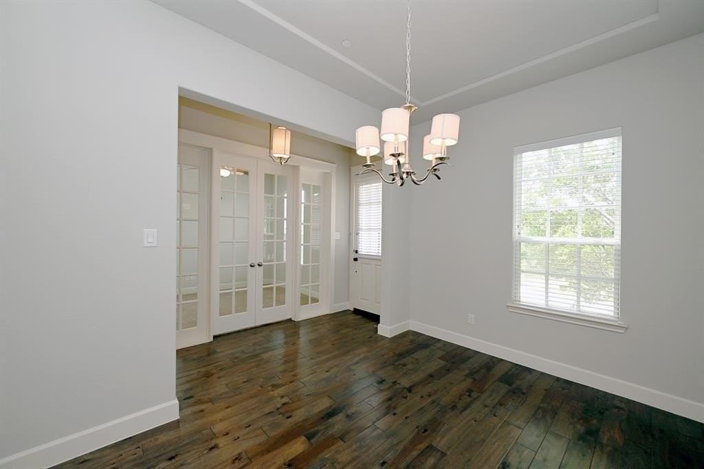 1021 Water St - Photo 3 of 22