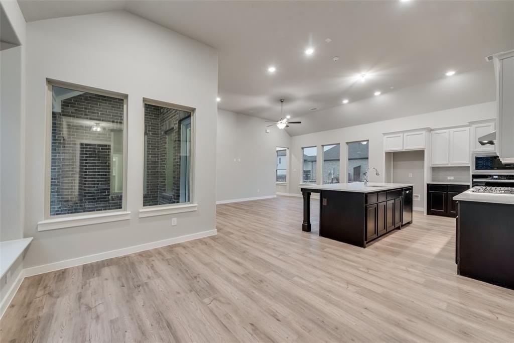 527 Embargo Dr - Photo 3 of 18