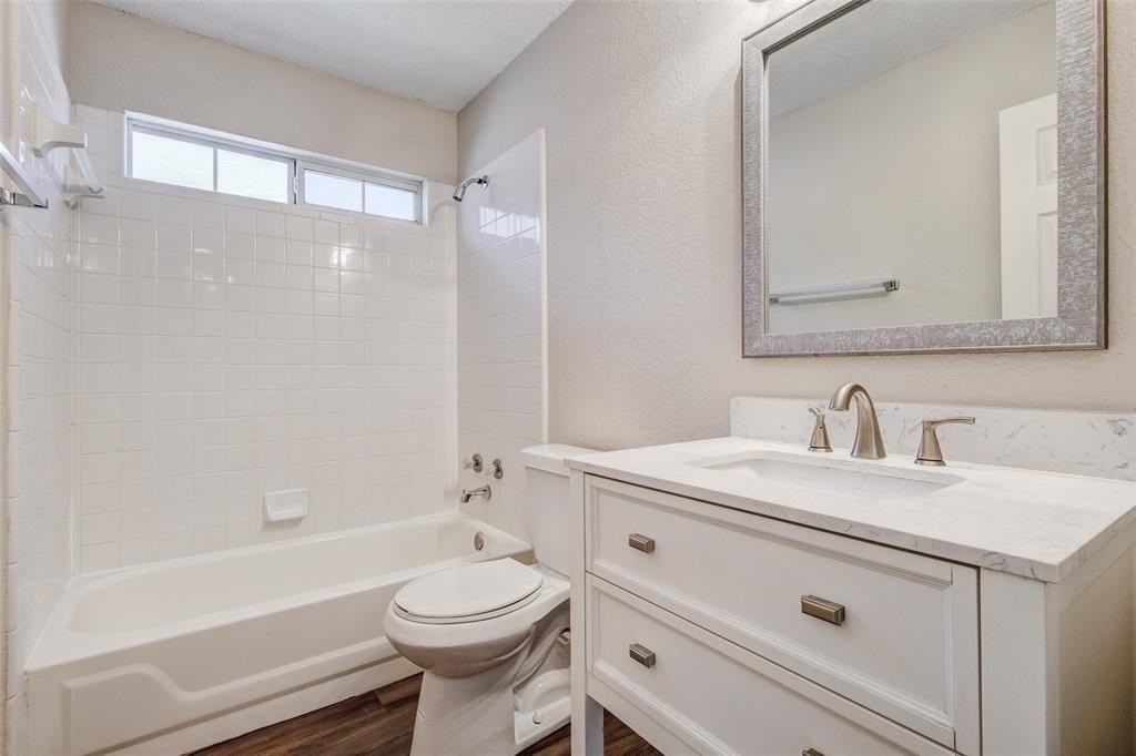 9028 Brushy Creek Trl - Photo 5 of 25
