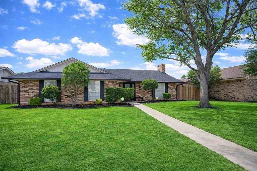 5334 Heather Glen Dr - Photo 3 of 7