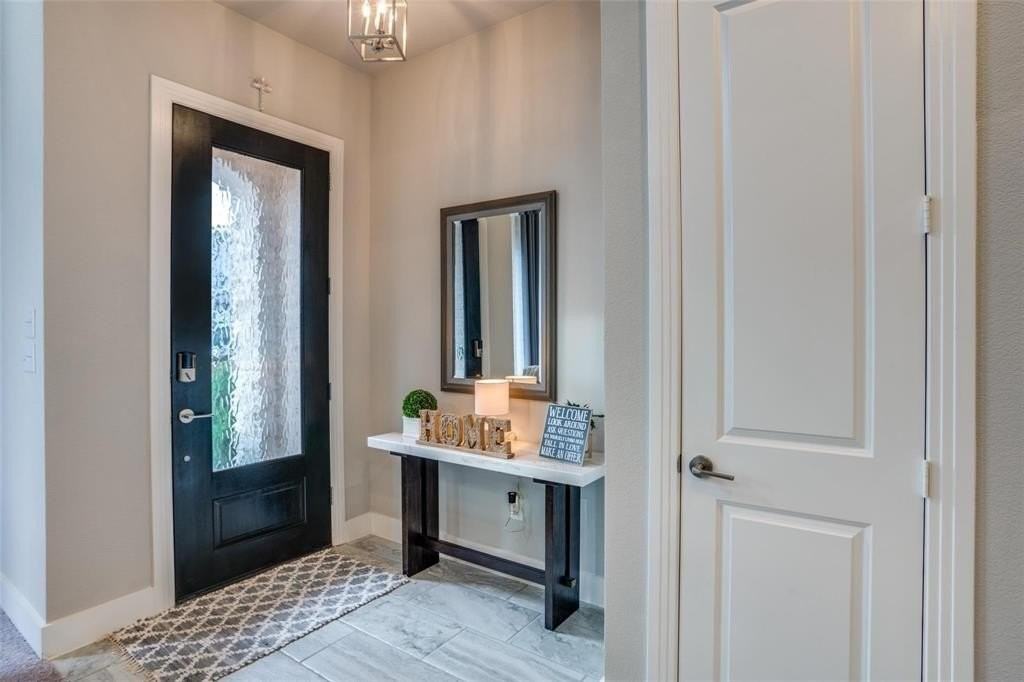 409 Somerville Dr - Photo 3 of 29