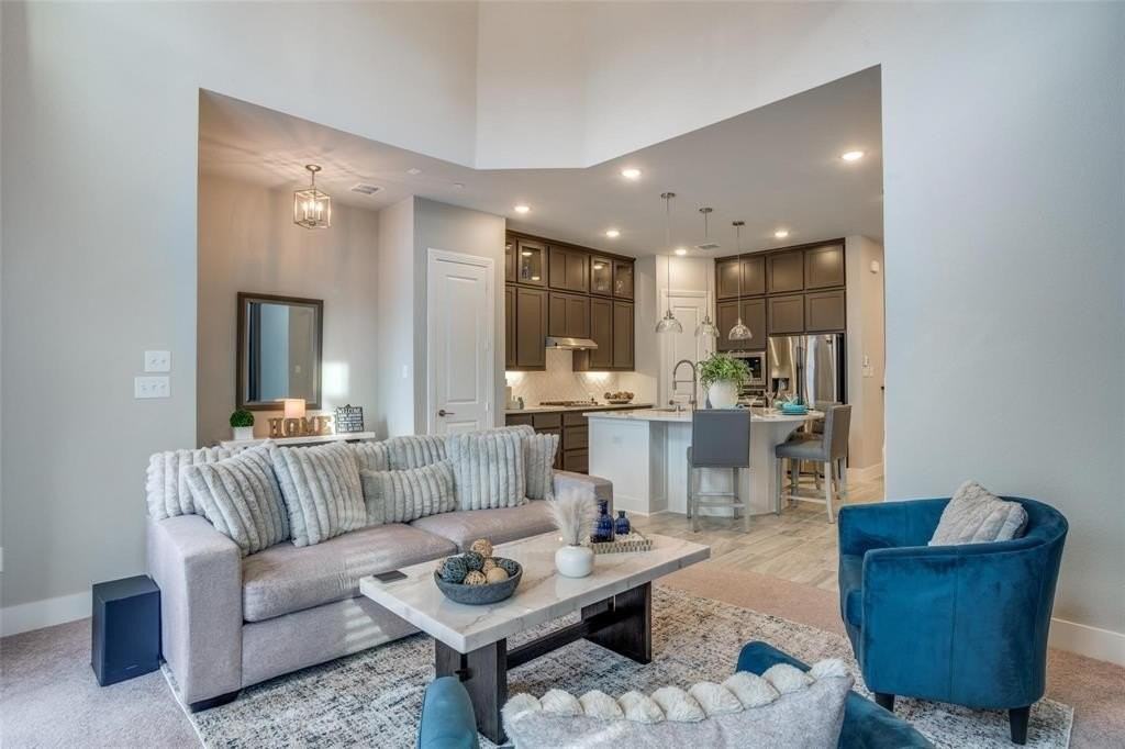 409 Somerville Dr - Photo 5 of 29