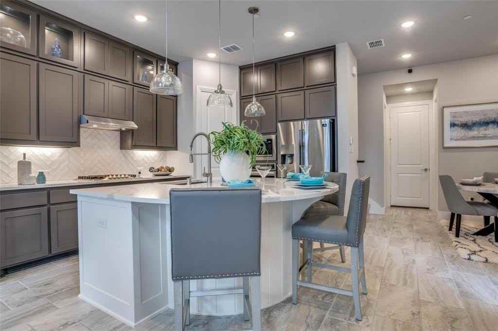 409 Somerville Dr - Photo 6 of 29