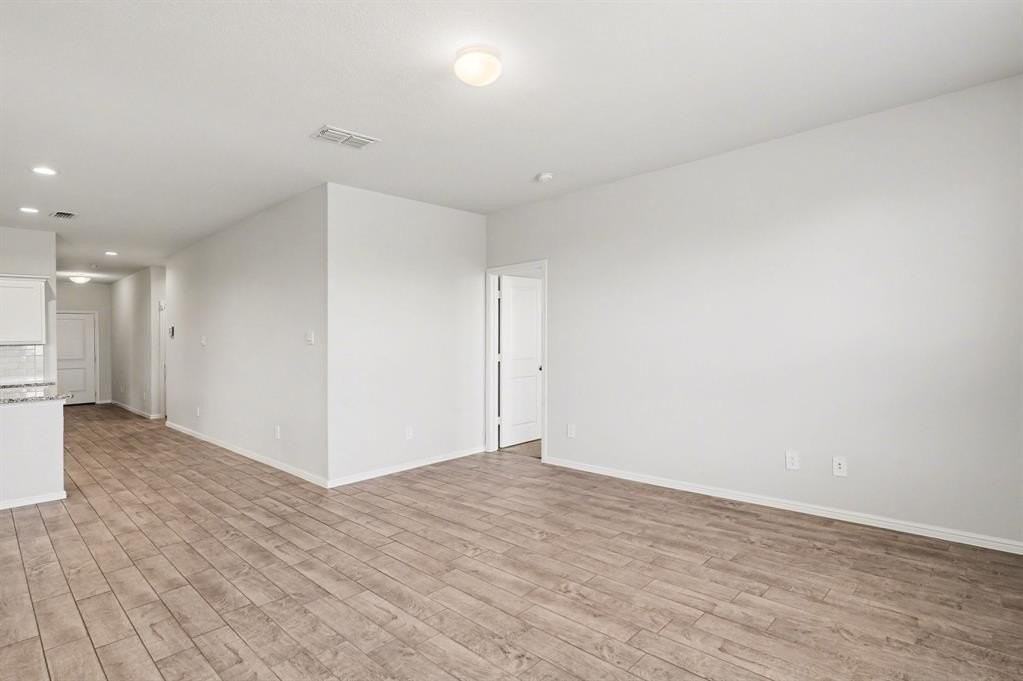 8460 Big Apple Dr - Photo 7 of 27