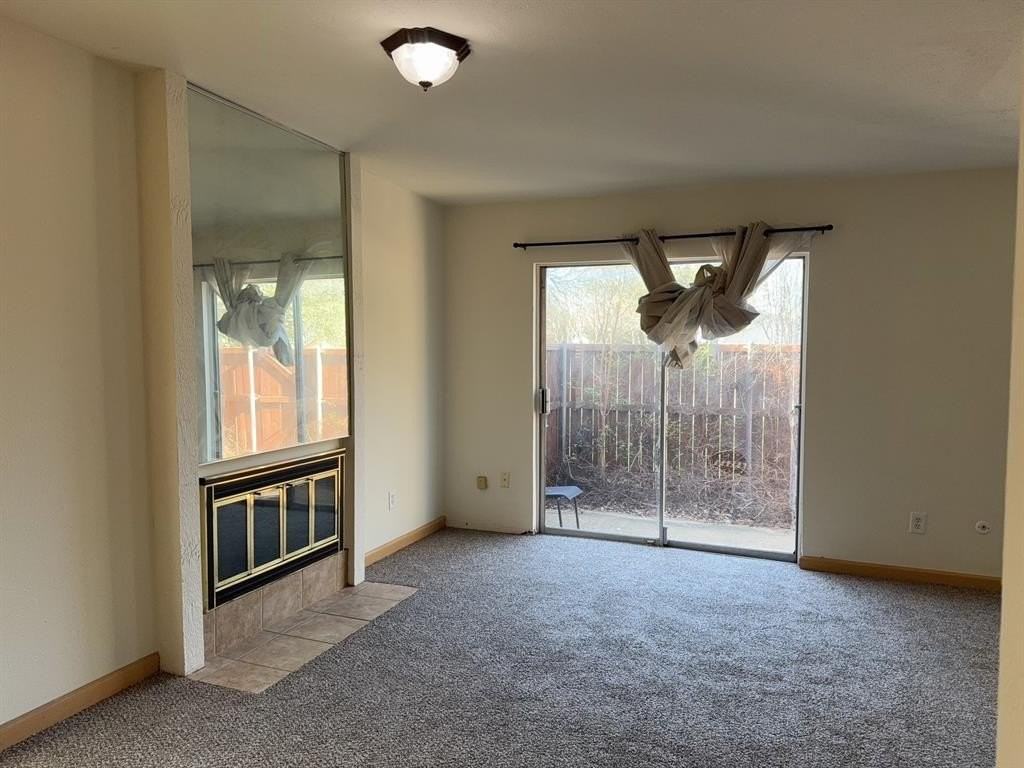 2602 Custer Pkwy #D - Photo 6 of 20