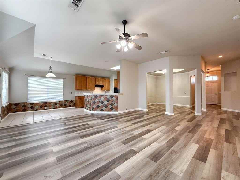 6908 Hayling Way - Photo 3 of 23