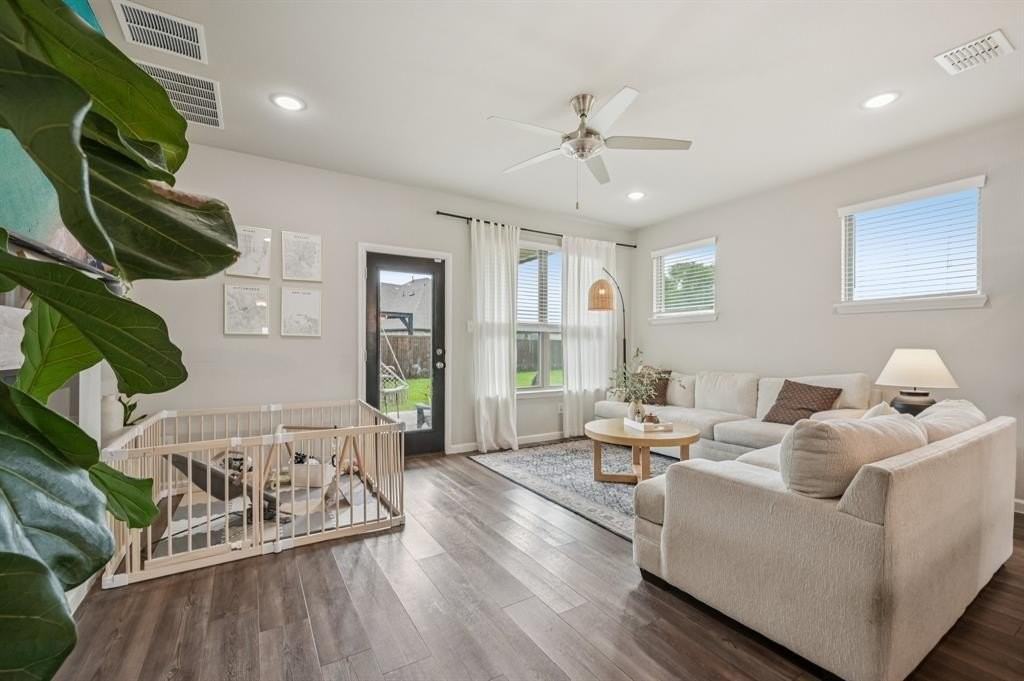 1633 Havenrock Dr - Photo 5 of 29