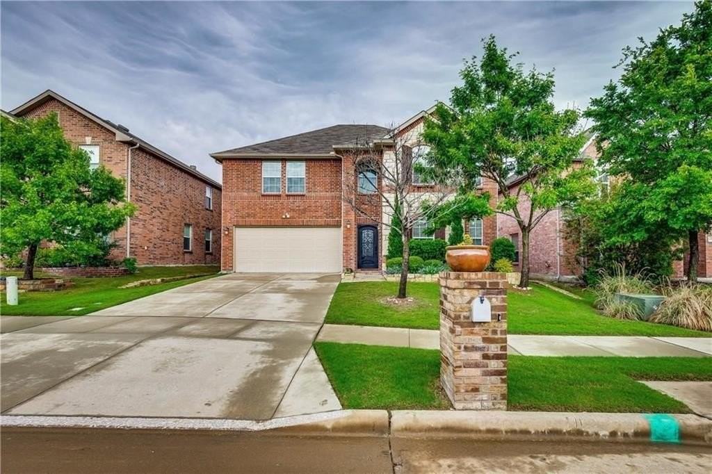 13034 Ambrose Dr - Photo 2 of 32