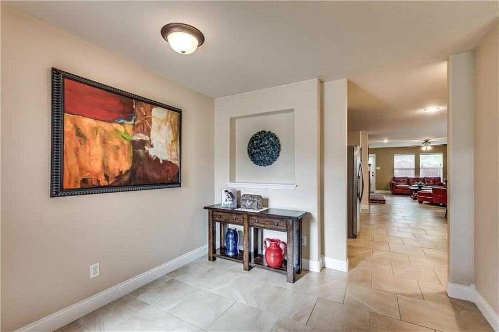 13034 Ambrose Dr - Photo 5 of 32