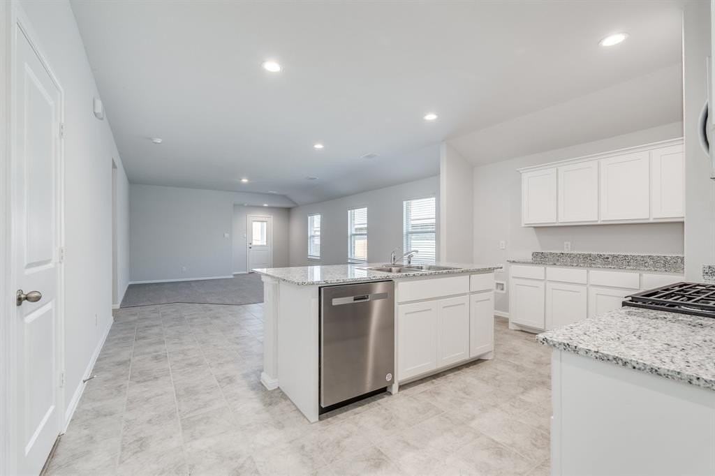 5812 Harvey Gap Ln - Photo 6 of 36