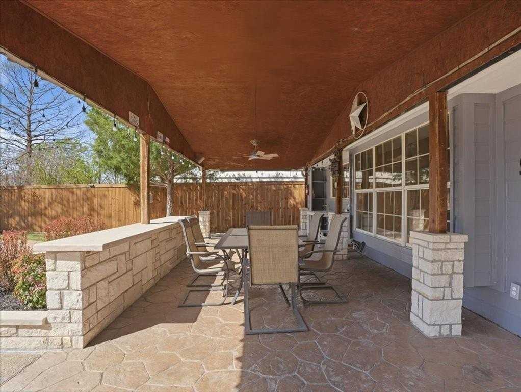 2324 Cripple Creek Dr - Photo 4 of 22