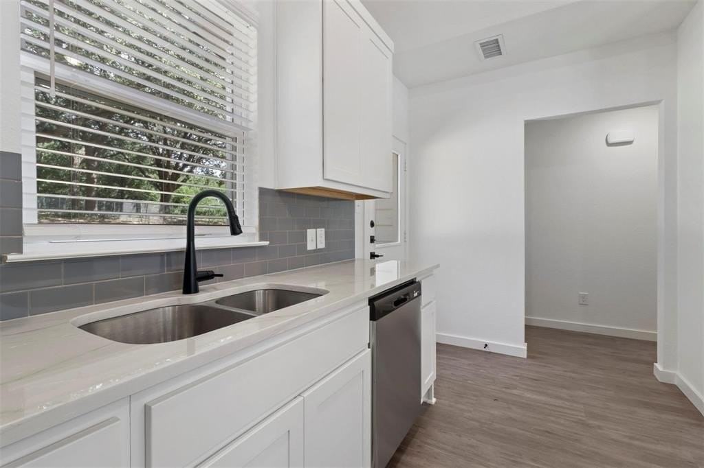 719 E Maple Row - Photo 6 of 17