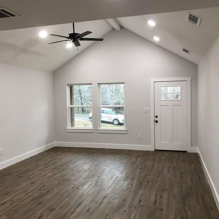 700 W Parnell St - Photo 2 of 19