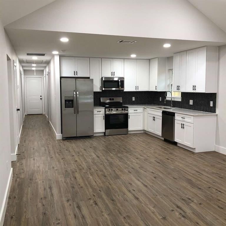 700 W Parnell St - Photo 3 of 19