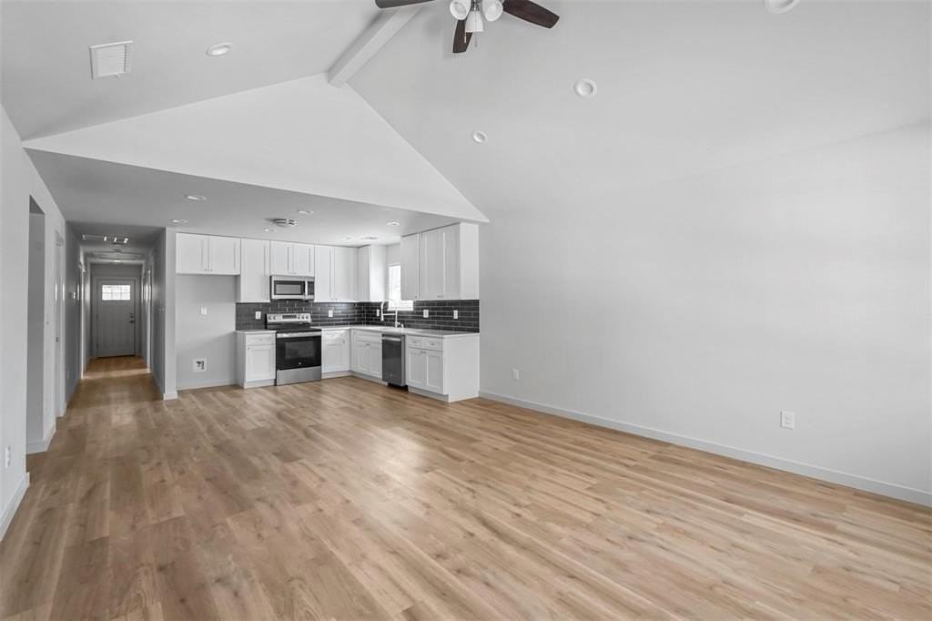 413 S Willow St - Photo 2 of 20