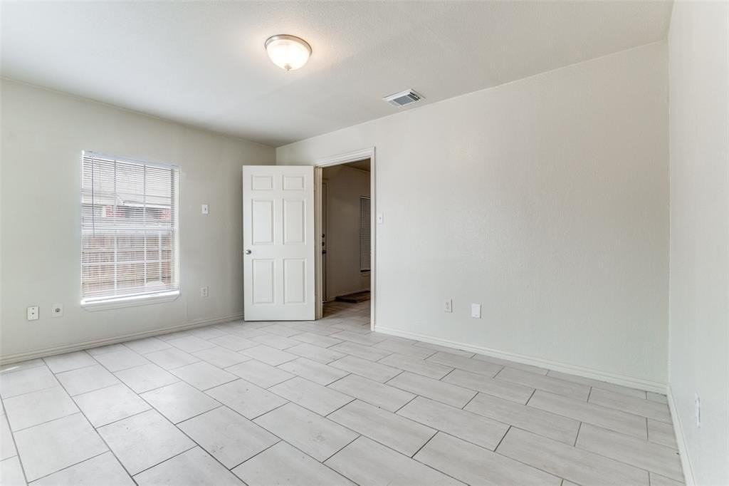 7909A Wanebe Dr - Photo 5 of 16