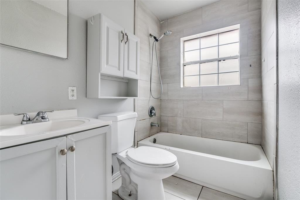 7911 Wanebe Dr - Photo 6 of 15