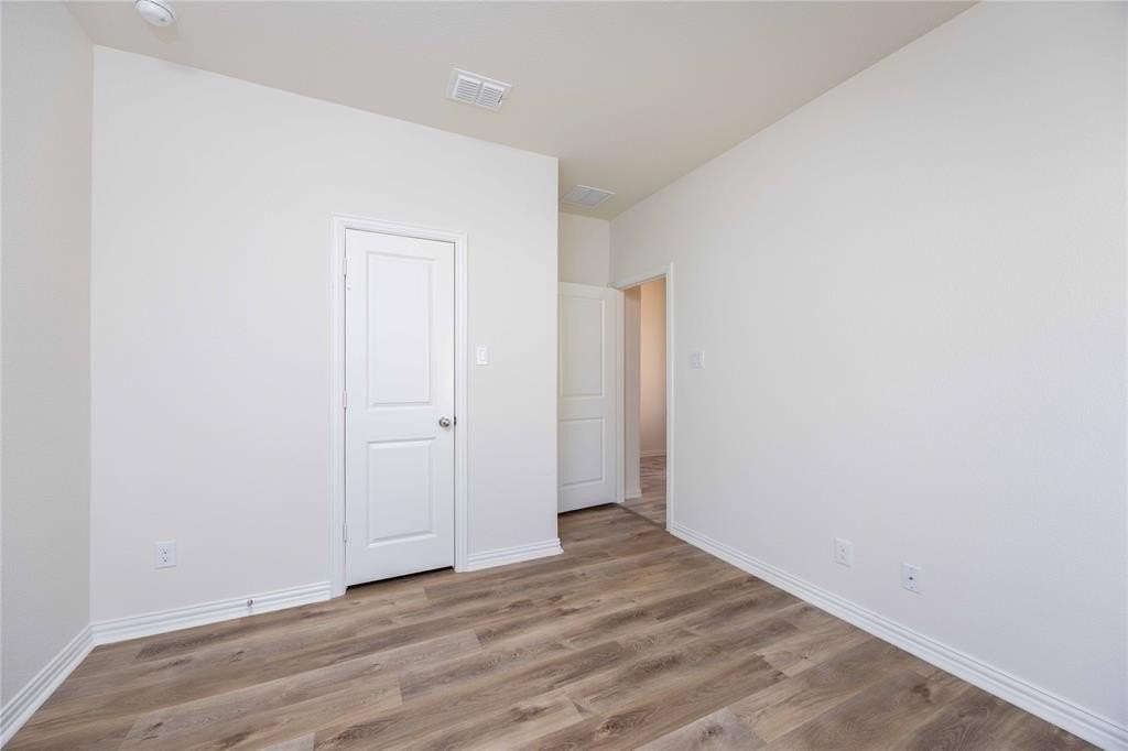 10038 Boswell Dr - Photo 6 of 29