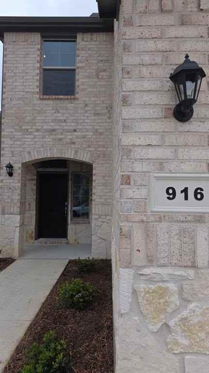 916 Lost Mine Trl - Photo 2 of 21