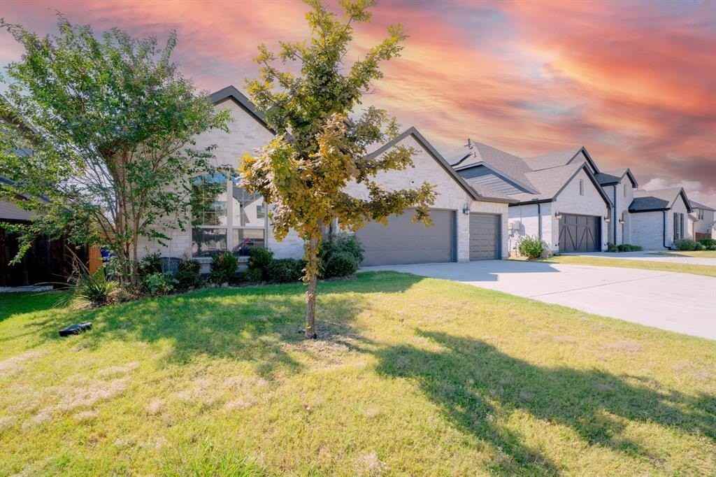 503 Upper Falls Ln - Photo 2 of 34