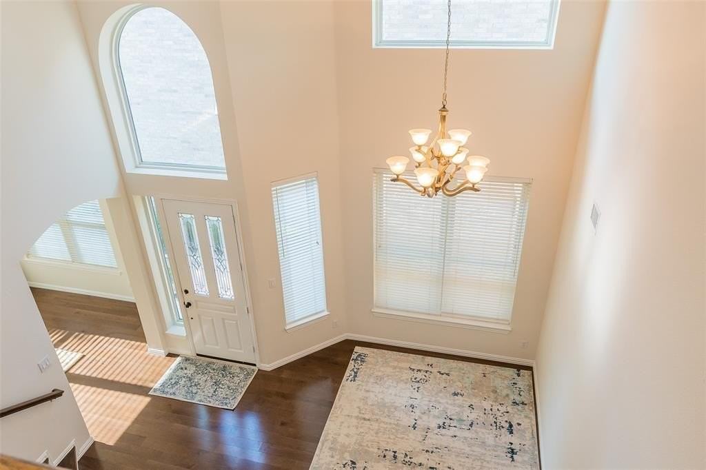 2814 Waterford Dr - Photo 5 of 28