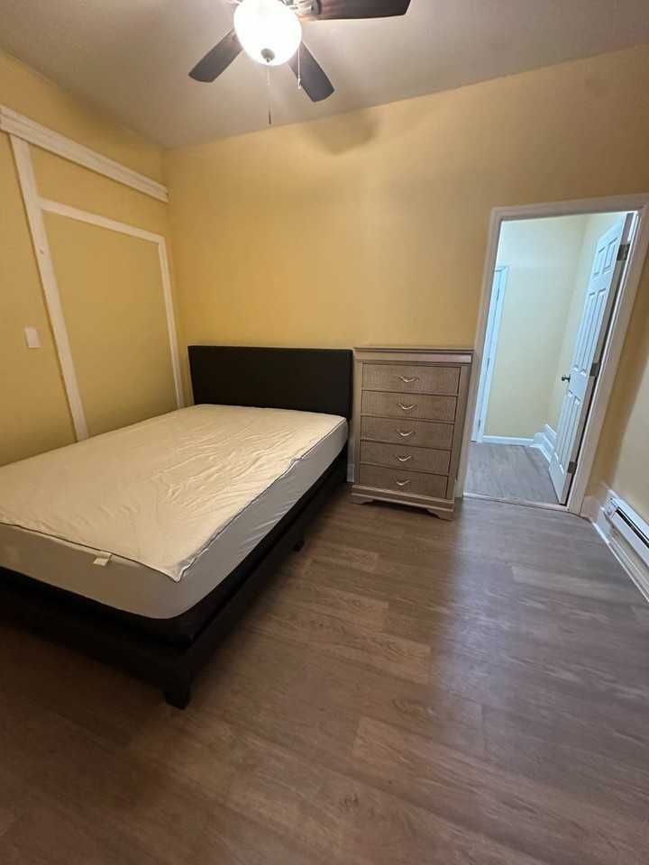 1146 E 35th St #1 - Photo 4 of 10