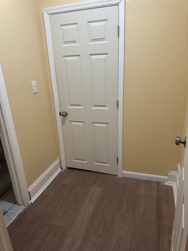 1146 E 35th St #1 - Photo 5 of 10