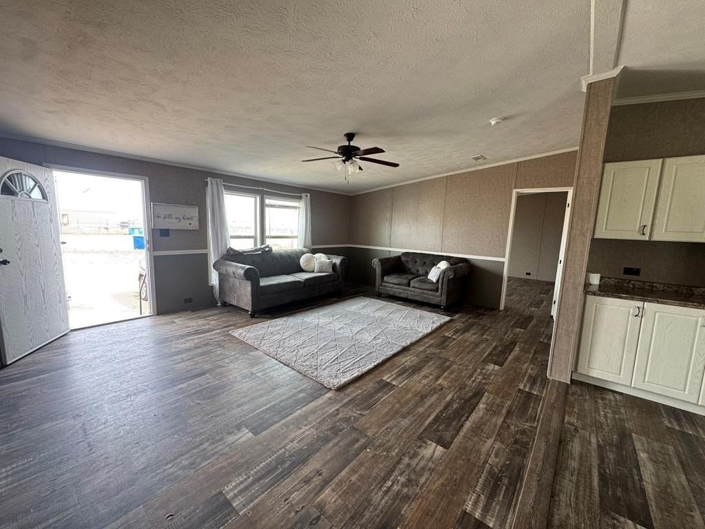 4009 Brook Ave - Photo 6 of 14