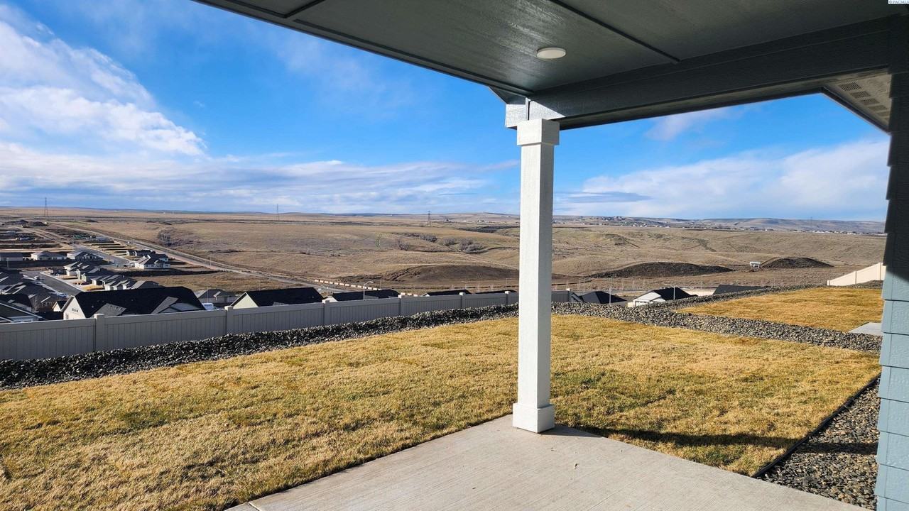 7269 W 24th Ave - Photo 3 of 20