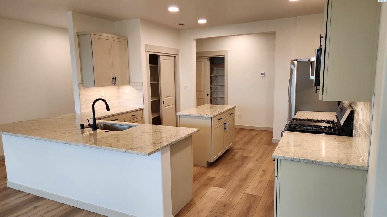 7269 W 24th Ave - Photo 7 of 20